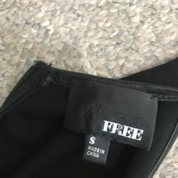 Aritzia Wilfred Free Elin Bodycon Dress - Picture 8 of 8